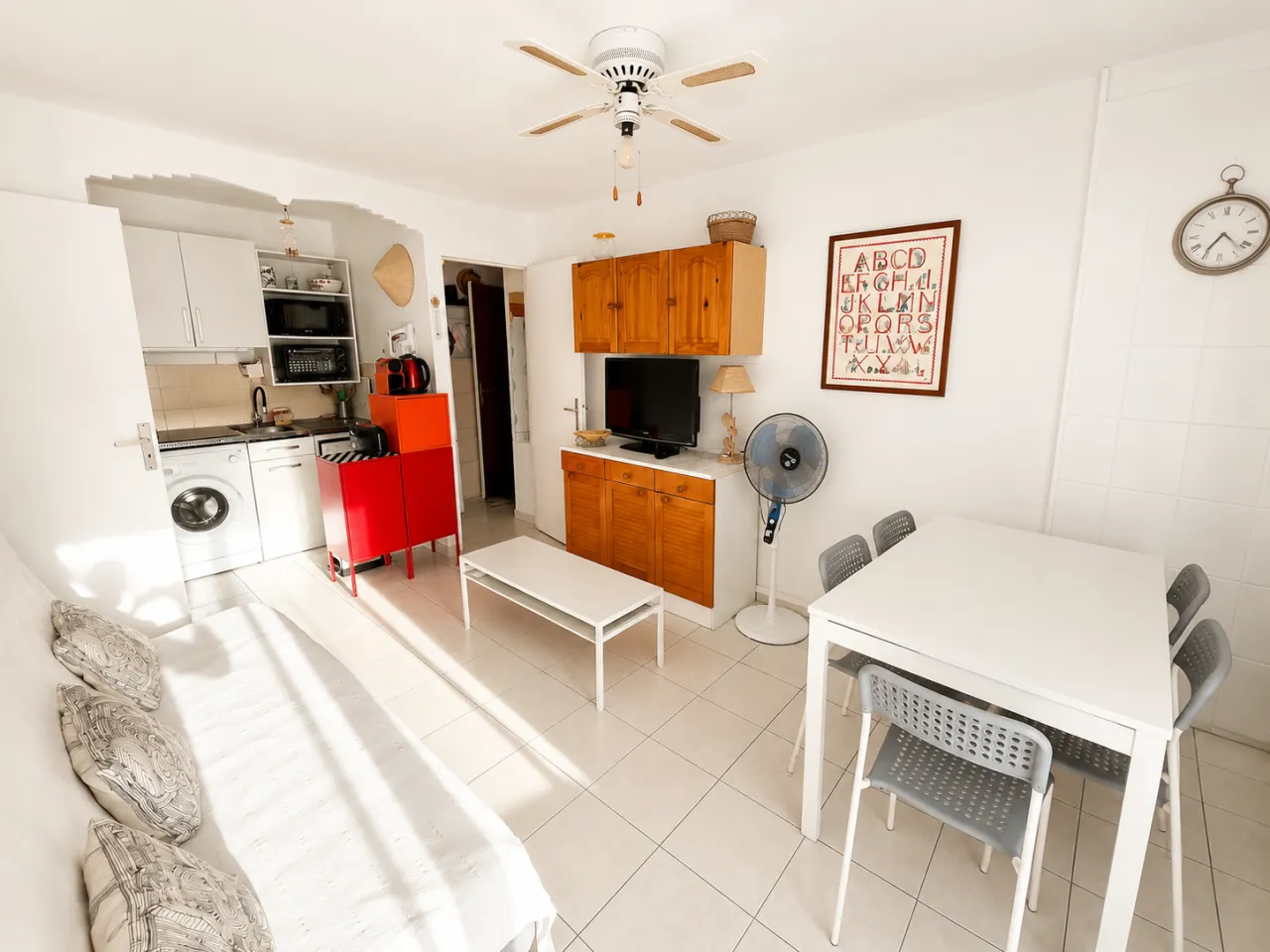 Coin cuisine équipé de l'appartement à Bormes-les-Mimosas